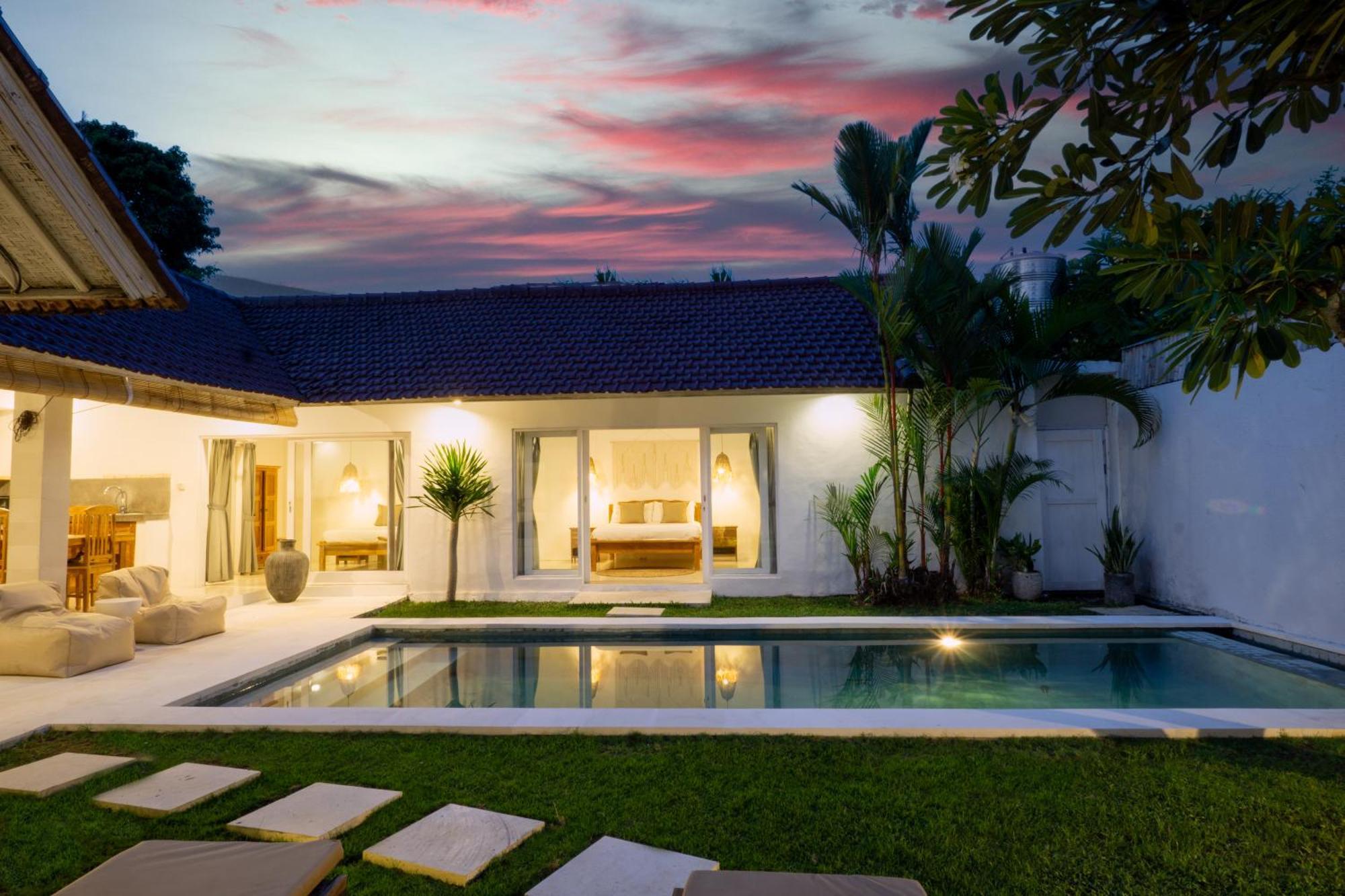Villa Pagu Seminyak  Luaran gambar
